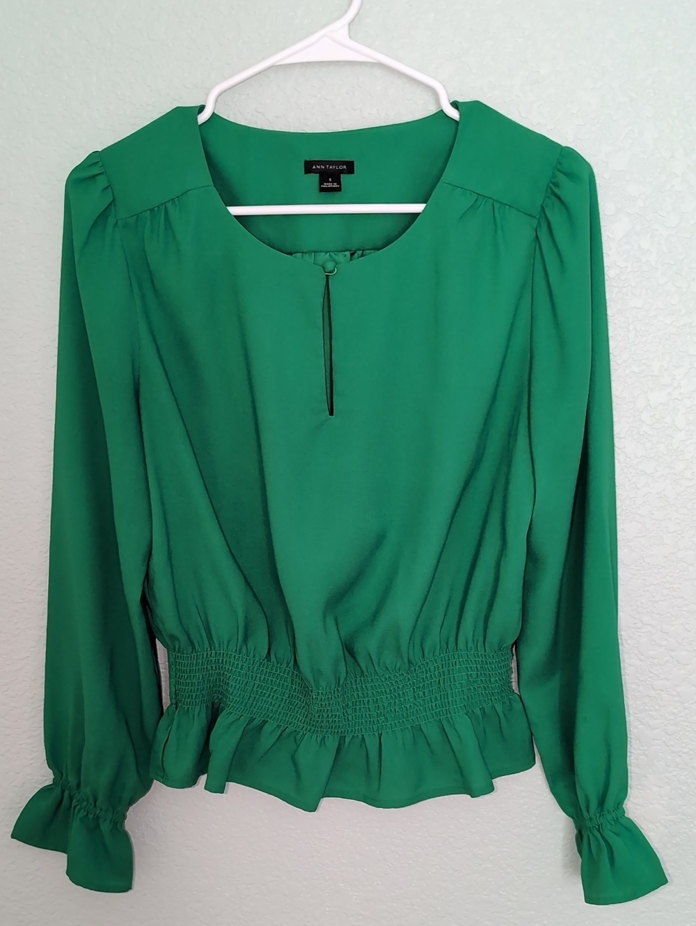 Ann Taylor Emerald Green Smocked-Waist Long Sleeve Blouse